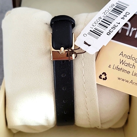 VINTAGE DIAMOND ARMITRON WATCH - Picture 7 of 9